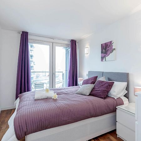 Excel Apartment For Business Travellers Лондон Екстериор снимка