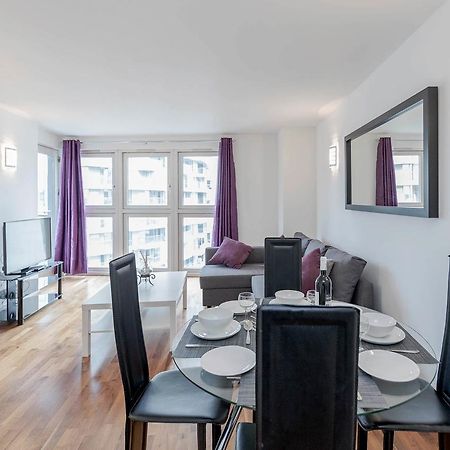 Excel Apartment For Business Travellers Лондон Екстериор снимка