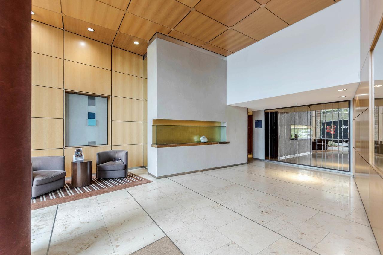 Excel Apartment For Business Travellers Лондон Екстериор снимка