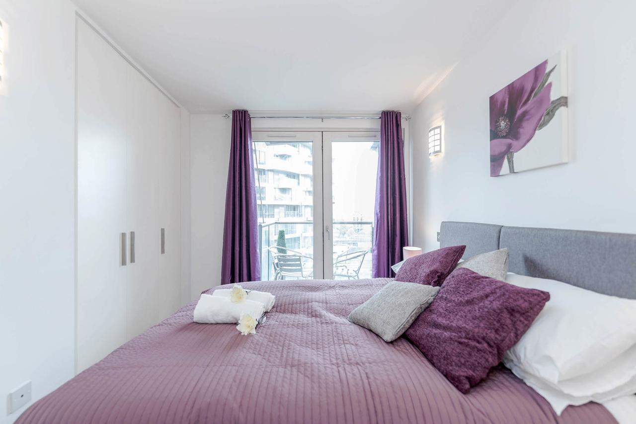 Excel Apartment For Business Travellers Лондон Екстериор снимка