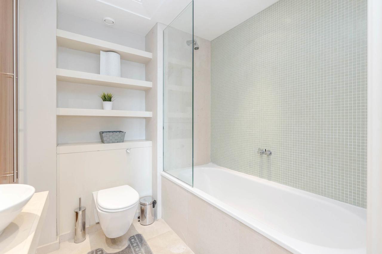 Excel Apartment For Business Travellers Лондон Екстериор снимка