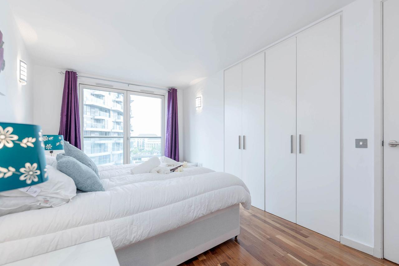 Excel Apartment For Business Travellers Лондон Екстериор снимка